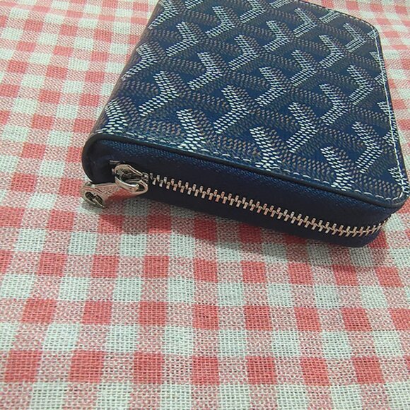 Goyard Matignon Mini Wallet – Navy Blue - Picture 5 of 8